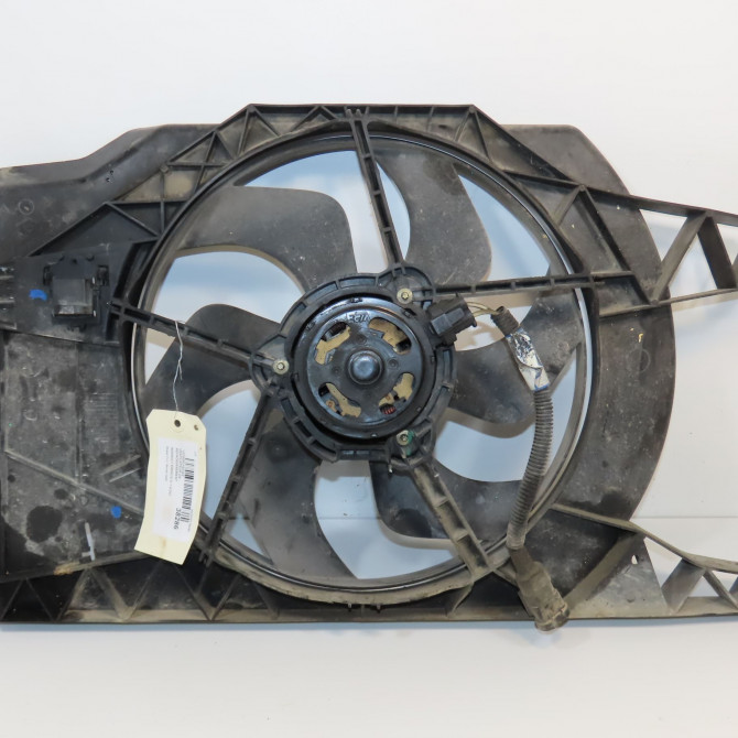 Ventilateur de refroidissement occasion RENAULT ESPACE IV Phase 2 03-2006->07-2012 1.9 DCI 8v 120ch 2