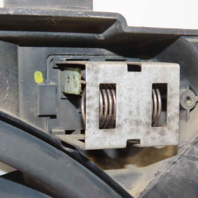 Ventilateur de refroidissement occasion PEUGEOT 207 Phase 1 04-2006->06-2013 1.4 HDI 70ch 1253P8 4