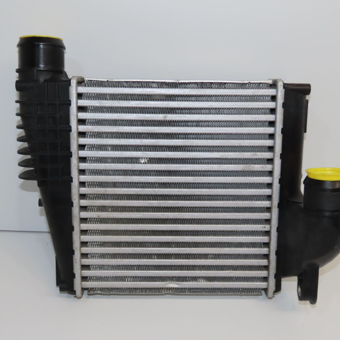 Echangeur air occasion CITROEN C4 PICASSO II Phase 1 04-2013->... 2.0 BlueHDi 150ch 9675627980 1