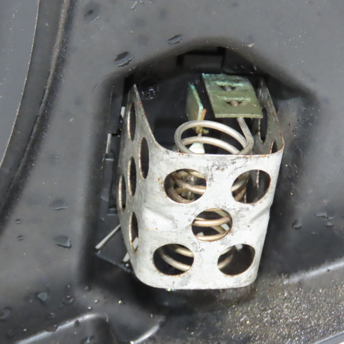 Ventilateur de refroidissement occasion RENAULT CLIO II Phase 2 06-2001->07-2006 1.5 DCI 70ch 7701070294 4