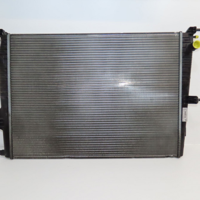 Radiateur occasion RENAULT MEGANE III Phase 1 11-2008->01-2012 1.6i 16v 110ch 214100014R 2