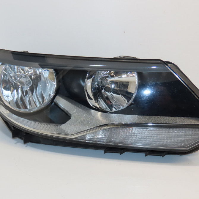 Phare droit occasion VOLKSWAGEN TIGUAN I TIGUAN I Phase 2 2011-04-01->2016-12-31 2.0 TDI 140ch 5N1941006C 1