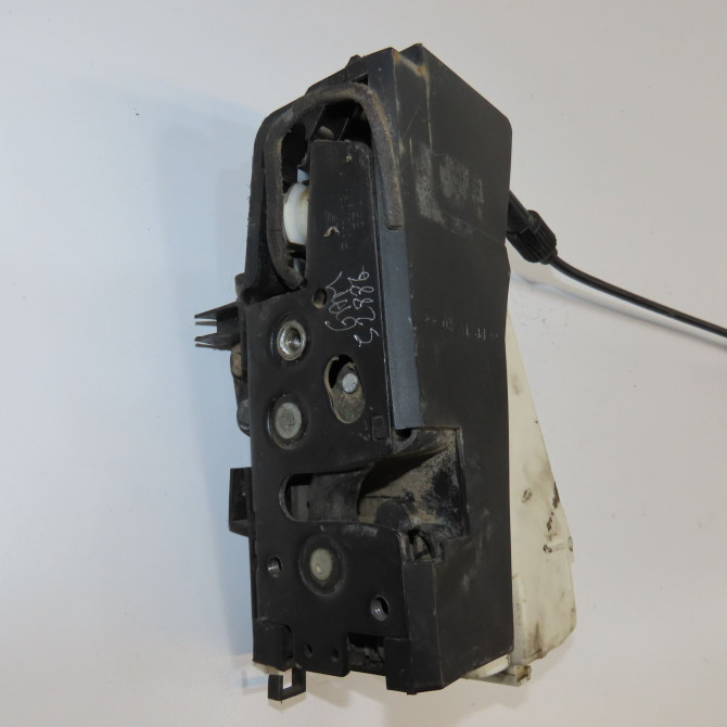 Serrure porte avg occasion VOLKSWAGEN SHARAN I Phase 2 06-2000->12-2003 1.9 TDI 130ch 7M3837015A 1