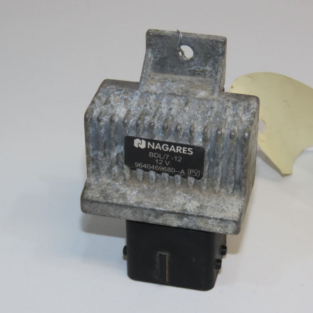 Boitier de préchauffage occasion RENAULT KANGOO II Phase 1 01-2008->03-2013 1.5 DCI 85ch 9640469680