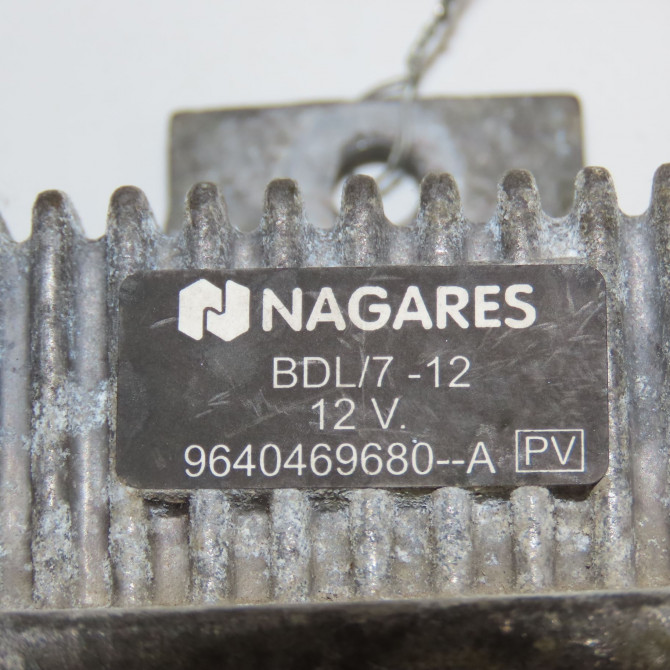 Boitier de préchauffage occasion RENAULT KANGOO II Phase 1 01-2008->03-2013 1.5 DCI 85ch 9640469680 4