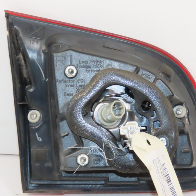 Feu arrière intérieur droit occasion CITROEN C4 AIRCROSS Phase 1 10-2011->... 1.6 e-HDI 115ch 1607704780 2