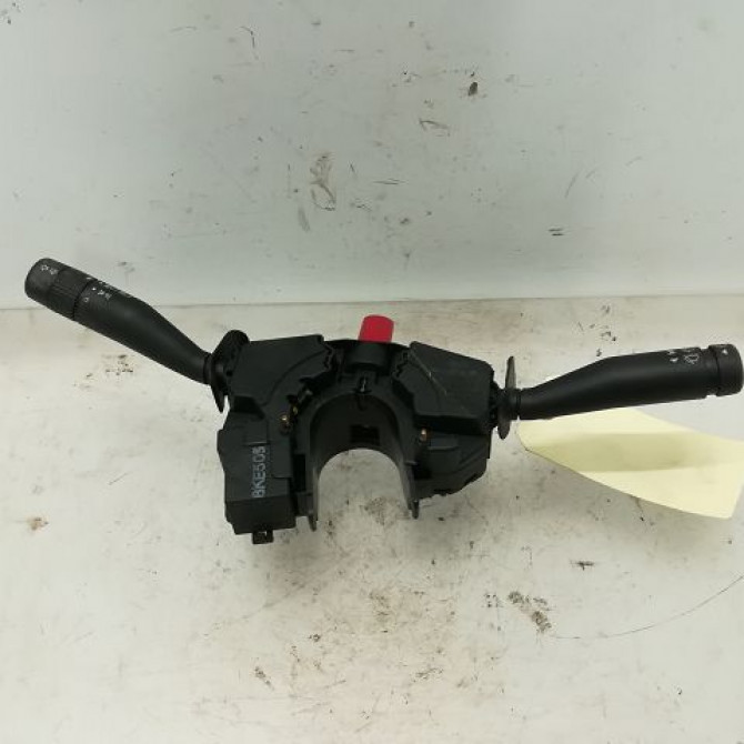 Bloc commodos occasion FORD FIESTA IV Phase 2 09-1999->09-2002 1.4i 1072957 1