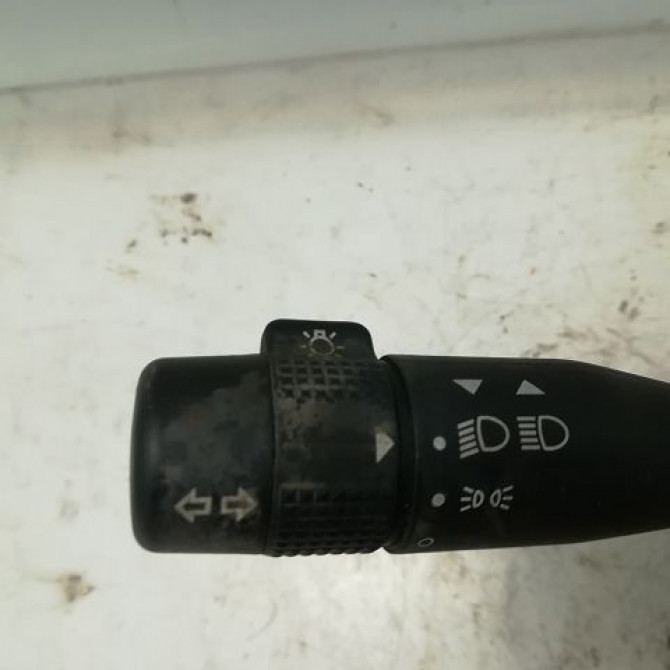 Bloc commodos occasion FORD FIESTA IV Phase 2 09-1999->09-2002 1.4i 1072957 3