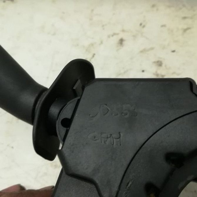 Bloc commodos occasion FORD FIESTA IV Phase 2 09-1999->09-2002 1.4i 1072957 5