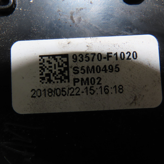 Commande lève-glace porte avant gauche occasion KIA SPORTAGE IV Phase 1 04-1995->04-1999 1.7 CRDI 140ch 93571F1000 4
