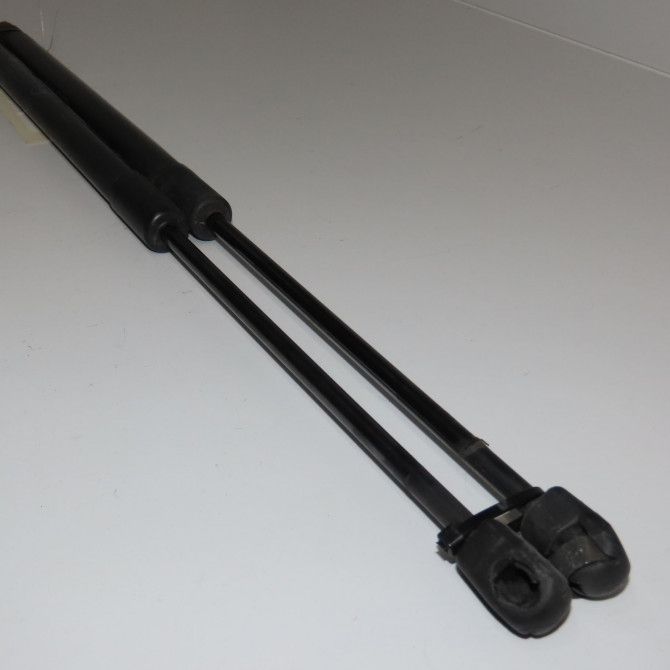 Verin droit hayon occasion KIA SPORTAGE IV Phase 1 04-1995->04-1999 1.7 CRDI 140ch 81780F1000 2