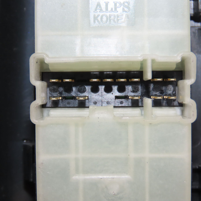 Commande lève-glace porte avant gauche occasion NISSAN NOTE I Phase 1 03-2006->03-2009 254019U10B 3