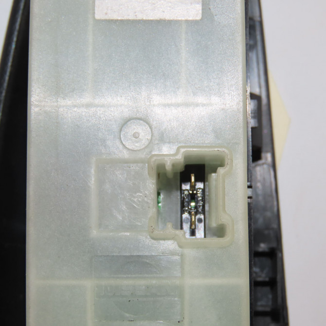 Commande lève-glace porte avant gauche occasion NISSAN NOTE I Phase 1 03-2006->03-2009 254019U10B 4