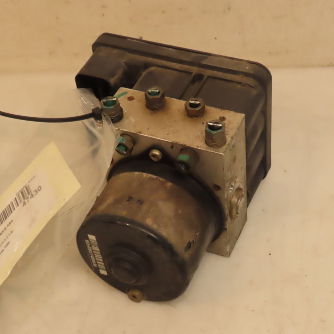 Unité hydraulique ABS occasion RENAULT LAGUNA II Phase 1 11-2000->03-2005 1.8i 117ch 7701208531 2