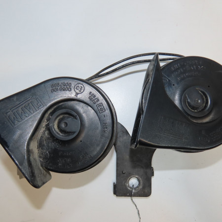 Klaxon  / avertisseur occasion RENAULT VELSATIS Phase 1 01-2002->04-2005 2.0i 165ch 256107132R