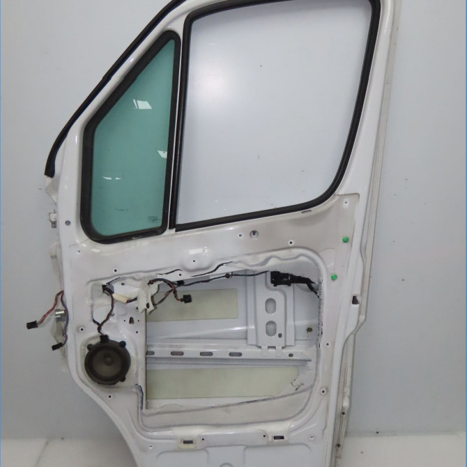 Porte avant droite occasion MERCEDES SPRINTER II Phase 1 06-2006->... 2.2 CDI 129ch 906720010528 2