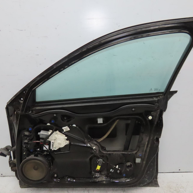 Porte avant droite occasion AUDI A3 II Phase 1 06-2003->06-2008 2.0 TDi 140ch 8P4831052A 2