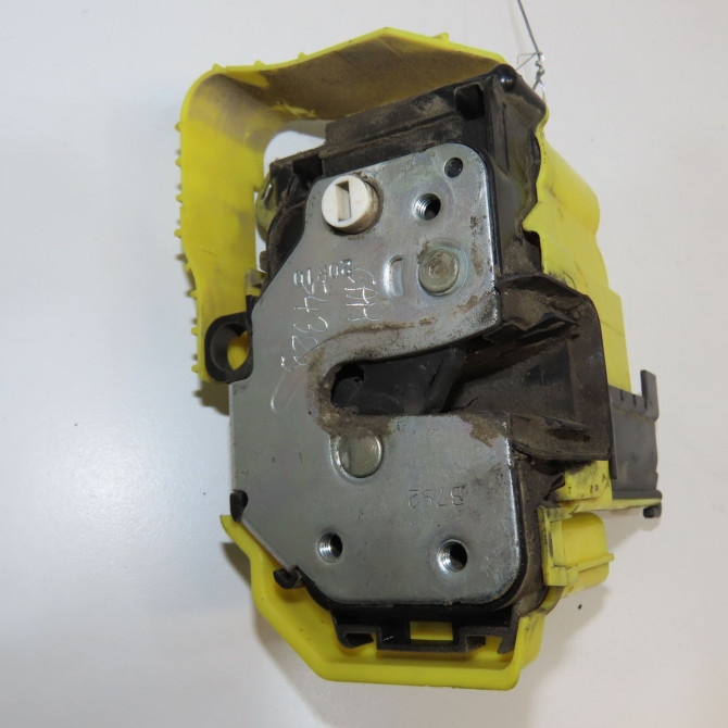 Serrure porte coulissante d occasion CITROEN NEMO Phase 1 09-2008->... 1.4 HDi 1673801980 1