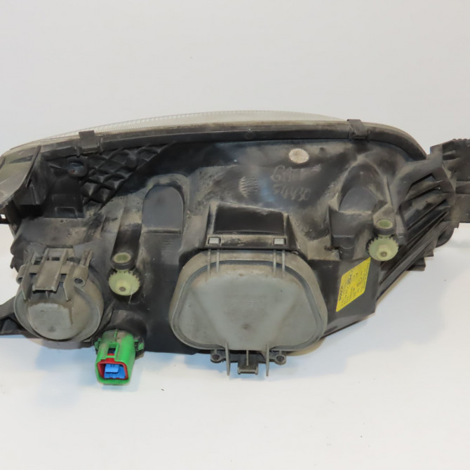 Phare gauche occasion FORD FIESTA IV Phase 2 09-1999->09-2002 1.3i 1042631 2