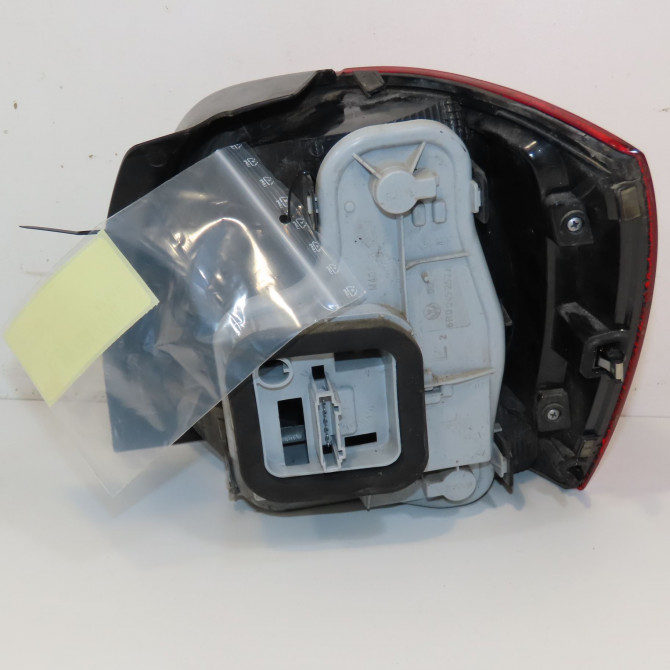 Feu arrière gauche occasion VOLKSWAGEN POLO V POLO V Phase 1 2009-09-01->2014-05-31 1.6 TDI 90ch 6R0945095AH 2