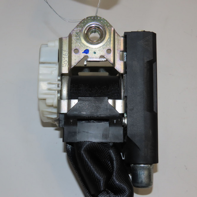 Ceinture avant droite occasion VOLKSWAGEN POLO V POLO V Phase 1 2009-09-01->2014-05-31 1.2 TDI 75ch 6R4857706ARAA 3