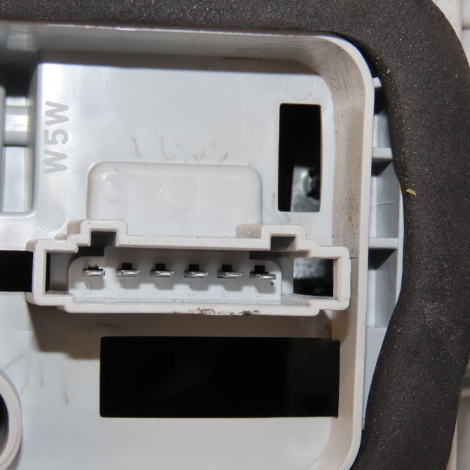 Feu arrière gauche occasion VOLKSWAGEN POLO V POLO V Phase 1 2009-09-01->2014-05-31 1.2 TDI 75ch 6R0945095AH 3