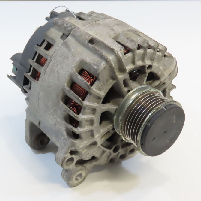 Alternateur occasion VOLKSWAGEN POLO V POLO V Phase 1 2009-09-01->2014-05-31 1.6 TDI 90 6F903023F 1