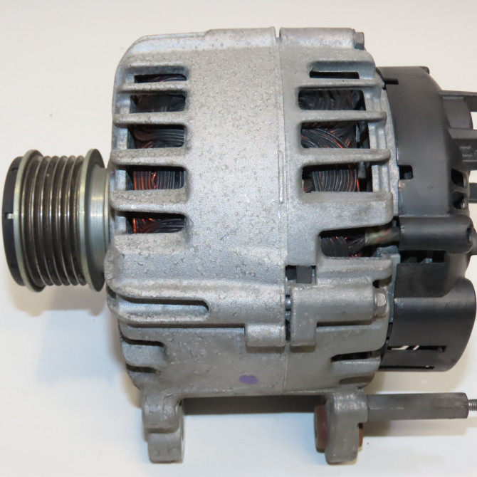 Alternateur occasion VOLKSWAGEN POLO V POLO V Phase 1 2009-09-01->2014-05-31 1.6 TDI 90ch 6F903023F 3