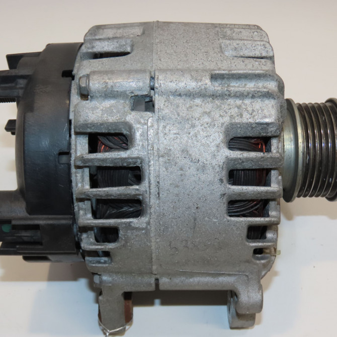 Alternateur occasion VOLKSWAGEN POLO V POLO V Phase 1 2009-09-01->2014-05-31 1.6 TDI 90ch 6F903023F 4