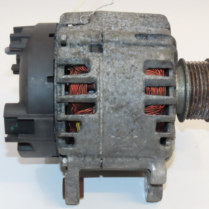 Alternateur occasion VOLKSWAGEN POLO V POLO V Phase 1 2009-09-01->2014-05-31 1.6 TDI 90 6F903023F 3