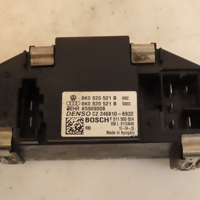 Resistance de chauffage occasion AUDI A5 I Phase 1 07-2007->07-2011 2.7 TDI 190ch 8K0819011D 4