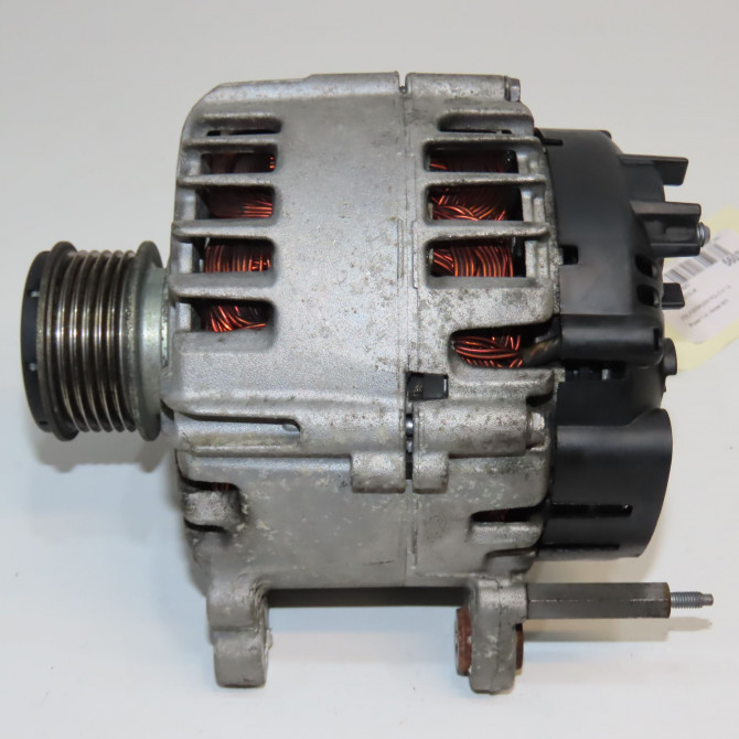 Alternateur occasion VOLKSWAGEN POLO V POLO V Phase 1 2009-09-01->2014-05-31 1.6 TDI 90 6F903023F 3