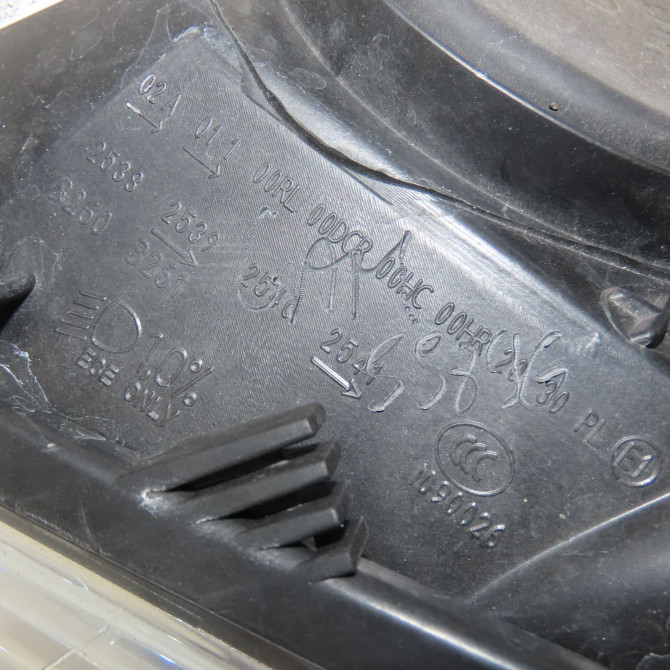 Phare gauche occasion RENAULT MEGANE III Phase 1 11-2008->01-2012 1.5 DCI 105ch 260609764R 5