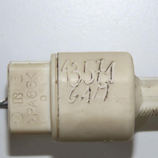 occasion TOYOTA YARIS III Phase 2 06-2014->... 1.5 100ch 3