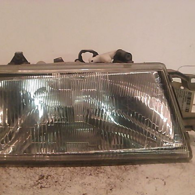 Phare droit occasion FIAT TEMPRA 77362769 1