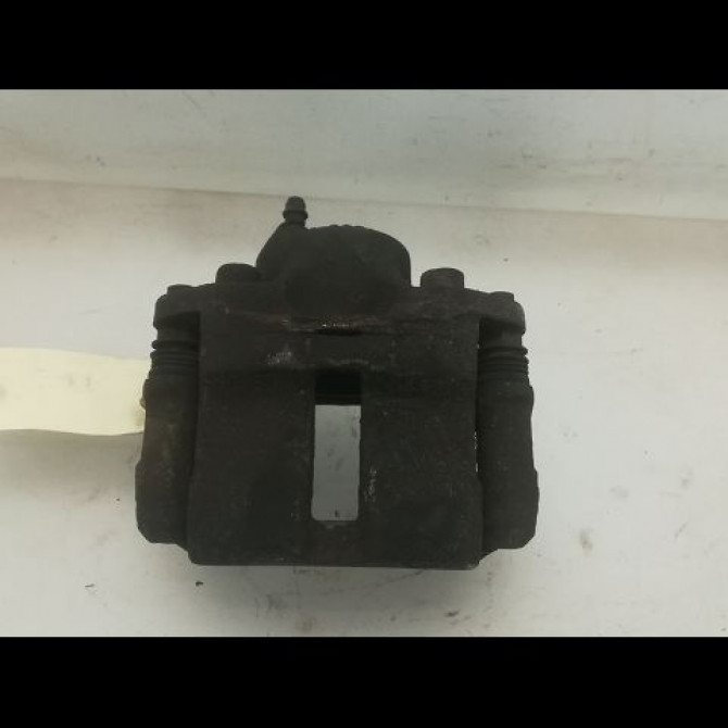 Etrier de frein avant droit occasion RENAULT CLIO II Phase 2 06-2001->07-2006 1.5 DCI 65ch 7701207959 1