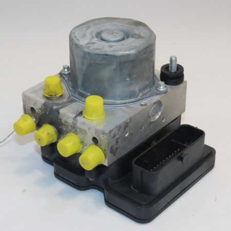 <span class="tt">Unité hydraulique ABS occasion  </span><span class="designation"> </span>