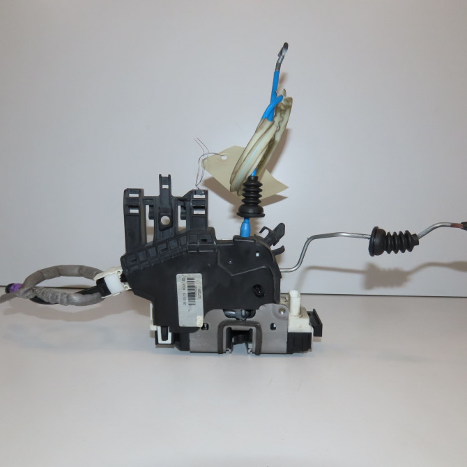 Serrure porte ard occasion MERCEDES CLASSE B II Phase 1 09-2011->12-2014 2047302835 1