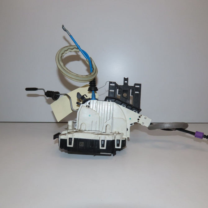 Serrure porte ard occasion MERCEDES CLASSE B II Phase 1 09-2011->12-2014 2047302835 2