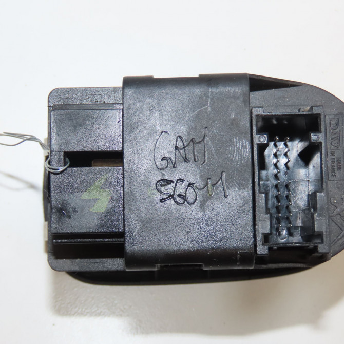 Commande lève-glace porte avant gauche occasion CITROEN JUMPY I Phase 1 09-1995->12-2003 1.9 D 8v 70ch 6554WH 4