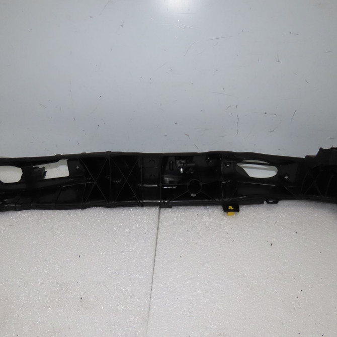 Traverse supérieure armature avant occasion FIAT TIPO II Phase 1 12-2015->... 1.4i 95ch 52209828 2