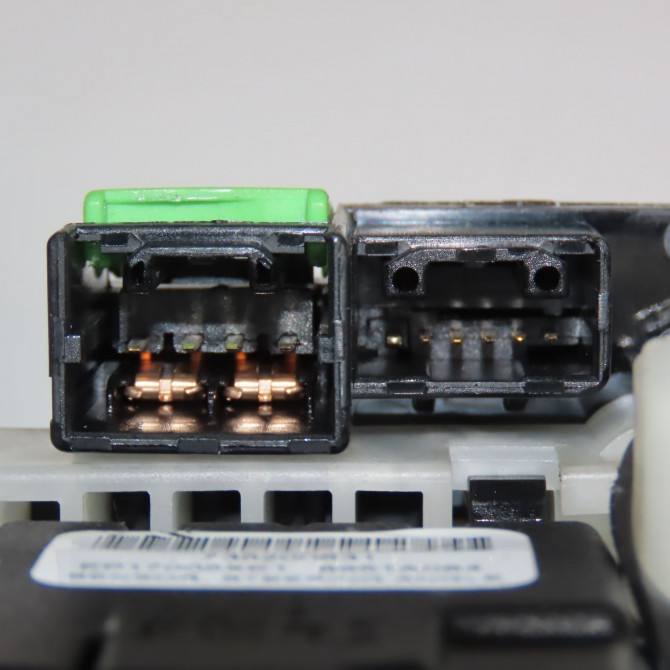 Bloc commodos occasion PEUGEOT 4007 Phase 1 07-2007->03-2013 2.2 HDI 16v 1690037080 4