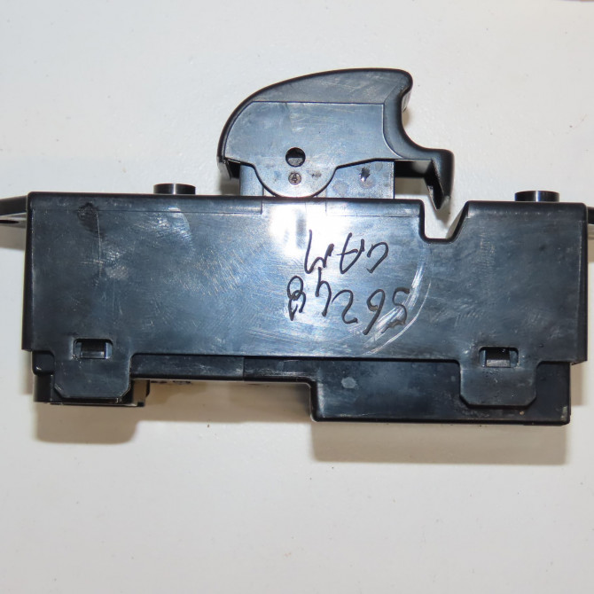 Commande leve-glace porte arrière droite occasion PEUGEOT 4007 Phase 1 07-2007->03-2013 2.2 HDI 16v 6490T1 2