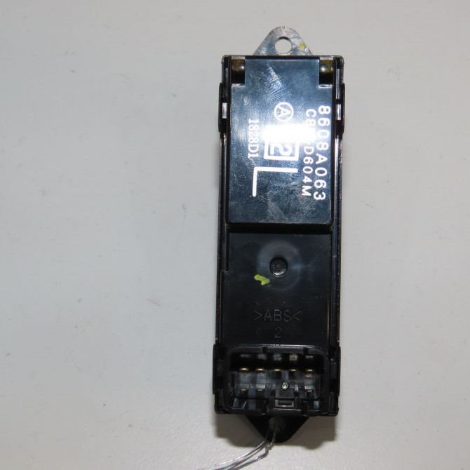 Commande leve-glace porte arrière gauche occasion PEUGEOT 4007 Phase 1 07-2007->03-2013 2.2 HDI 16v 6490T0 4