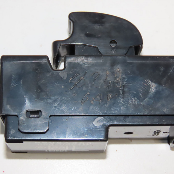 Commande leve-glace porte arrière gauche occasion PEUGEOT 4007 Phase 1 07-2007->03-2013 2.2 HDI 16v 6490T0 7