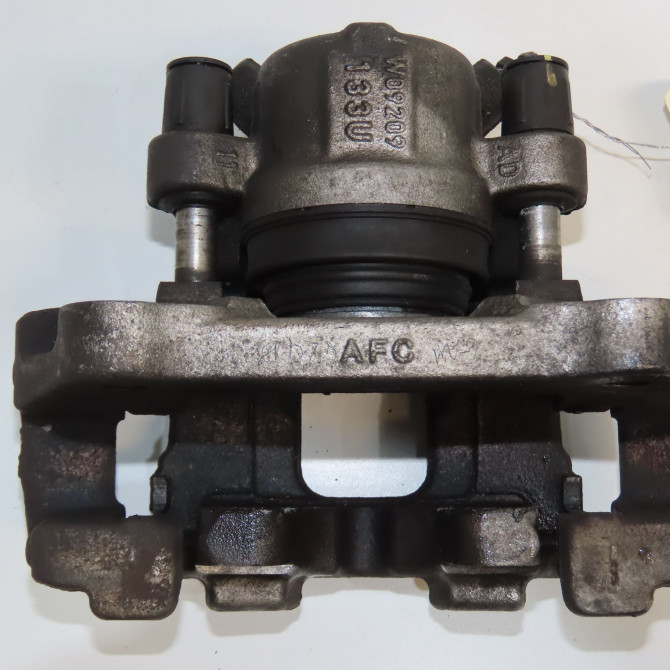 Etrier de frein avant gauche occasion  34116850969 4