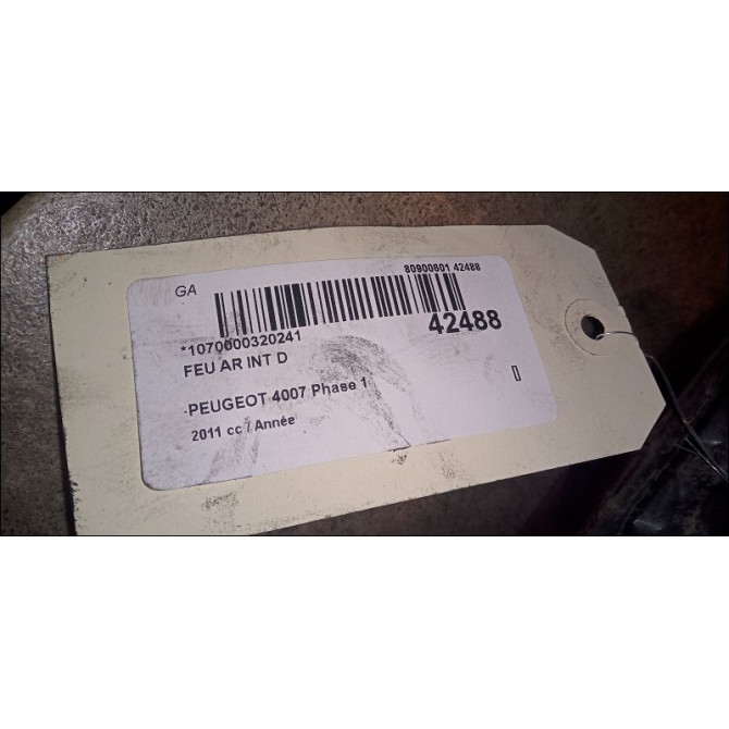 Feu arrière intérieur droit occasion PEUGEOT 4007 Phase 1 07-2007->03-2013 6351EH 3