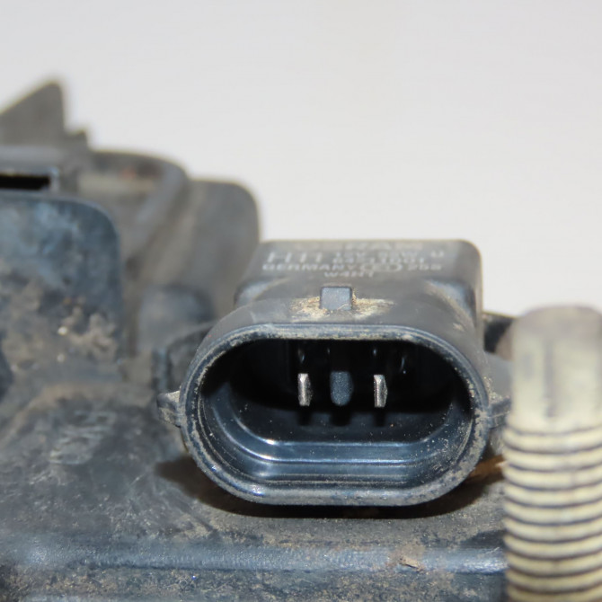 Phare antibrouillard avant gauche occasion PEUGEOT 407 Phase 1 04-2004->07-2008 2.0 HDI 136ch 620836 3