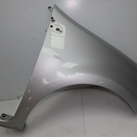 Aile avant droite occasion RENAULT CLIO III Phase 2 03-2009->12-2014 1.2 TCE 16v 100ch 7701476105