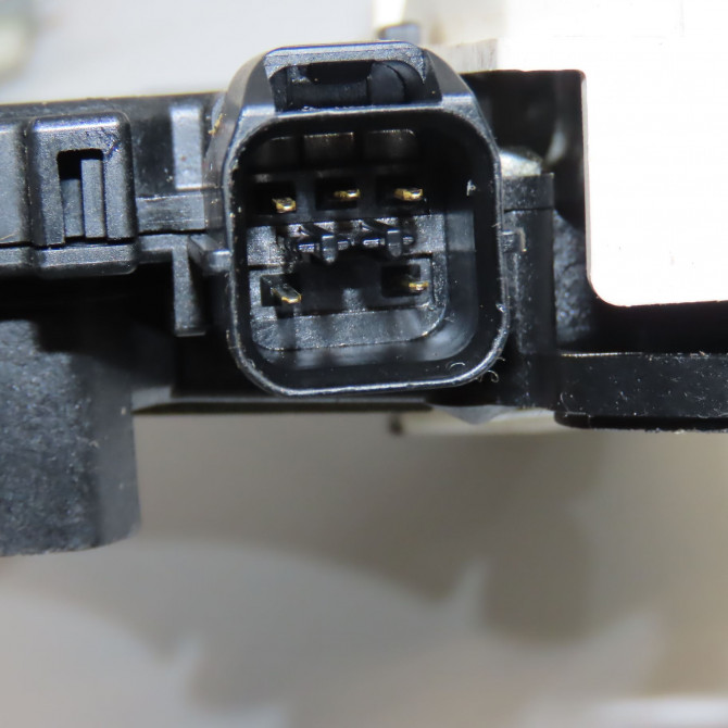 Serrure porte avg occasion PEUGEOT 4007 Phase 1 07-2007->03-2013 2.2 HDI 16v 9135CC 4